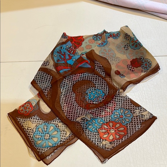 Brown Floral Patterned Women's Scarf - Picture 2 of 4